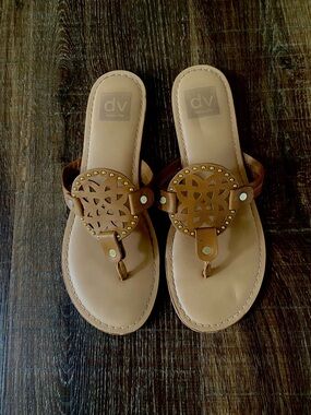 DV by Dolce Vita Tan Brown Leather Cutout Medallion Thong Sandals